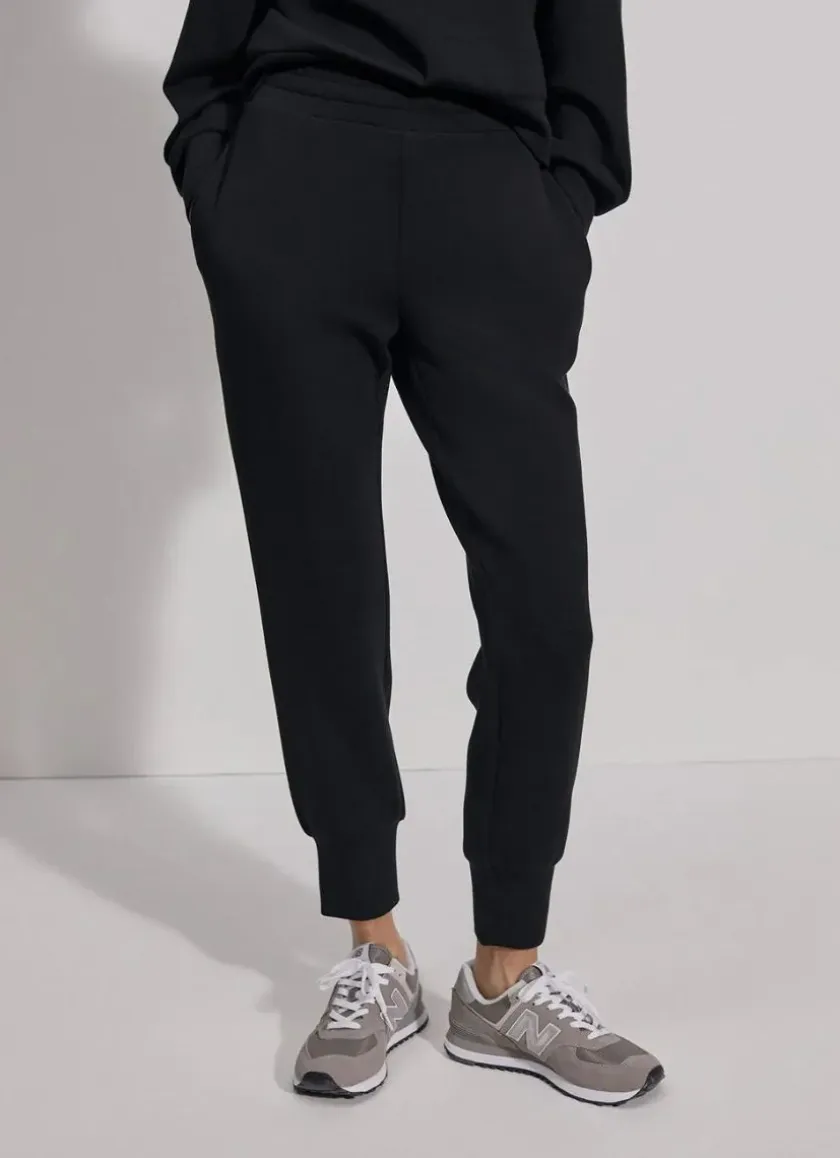 The Slim Cuff Pant 25"