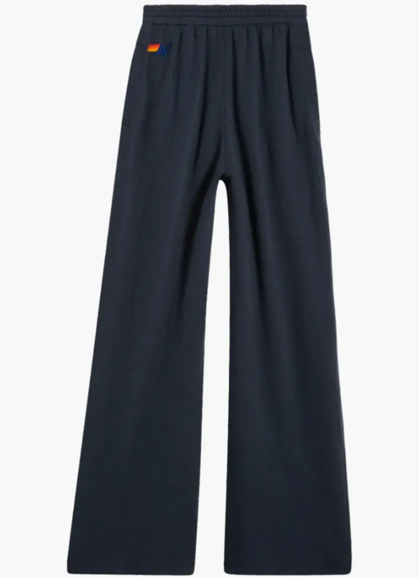 Wide Leg Women’s Pocket Sweatpants